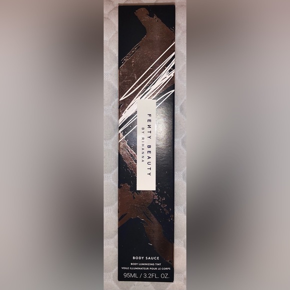 Fenty Beauty Body Sauce Body Luminizing Tint-Salty Caramel. Tan, Shine, Deep - Picture 7 of 7